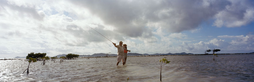 http://www.caribflyfishing.com/images/Gallery/fly%20fishing%20sky%20tv%2003.jpg